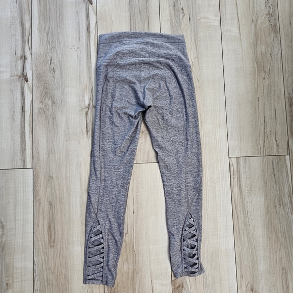 Lululemon Pure Practice Criss Cross Tight - Picture 3 of 6